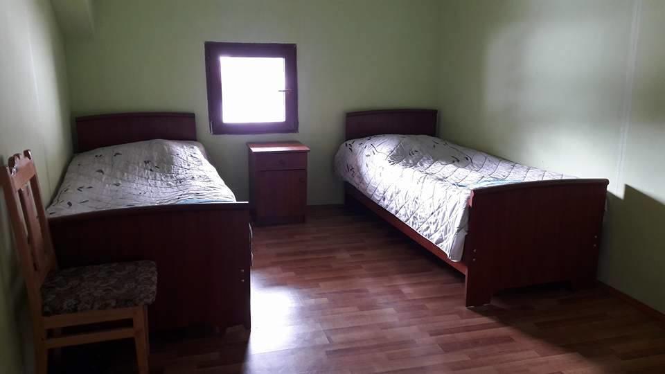 N&N Guest House Mestia Bagian luar foto