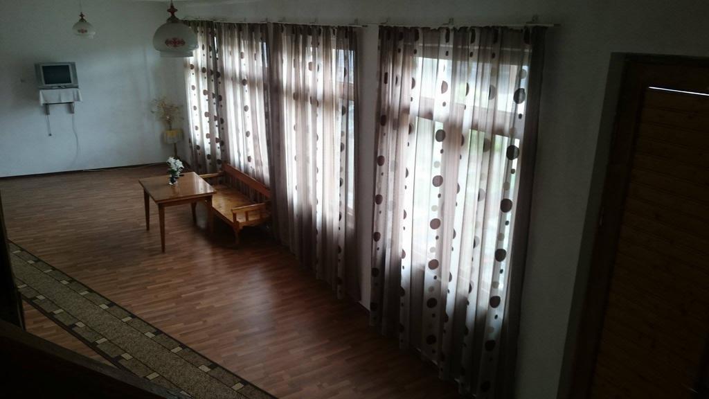 N&N Guest House Mestia Bagian luar foto