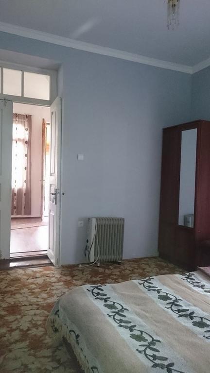 N&N Guest House Mestia Bagian luar foto